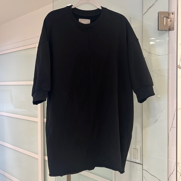Everlane Dresses & Skirts - Everlane black mini sweatshirt dress.  Size large